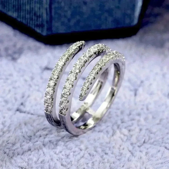 NEW Sterling Silver Diamond Infinity Band Ring - Picture 4 of 4